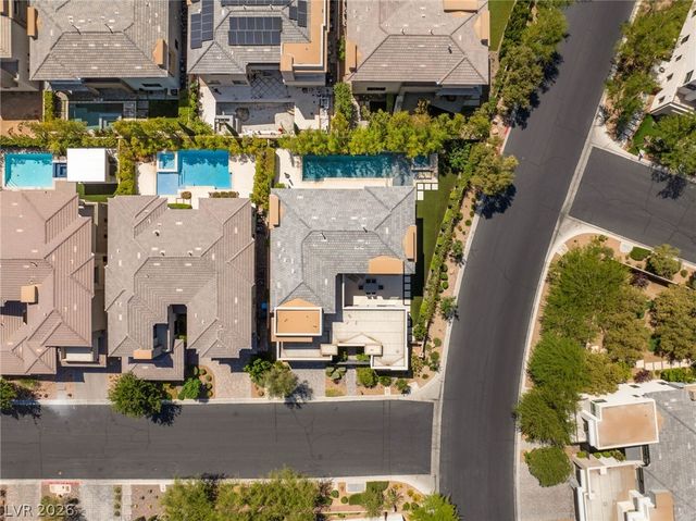15 Gemstar Lane, Las Vegas, NV 89135