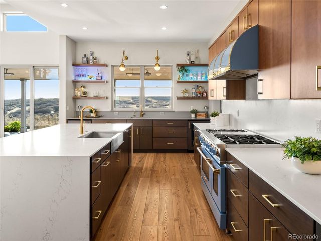 6642 Canyonpoint Road, Castle Pines, CO 80108
