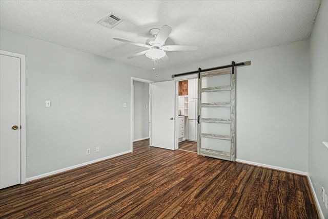 1190 Sailfish Street, Bayou Vista, TX 77563