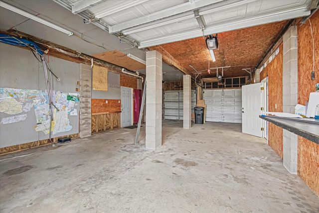 1190 Sailfish Street, Bayou Vista, TX 77563