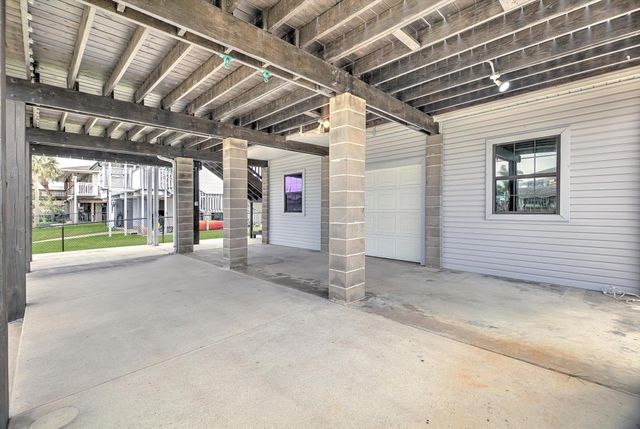 1190 Sailfish Street, Bayou Vista, TX 77563