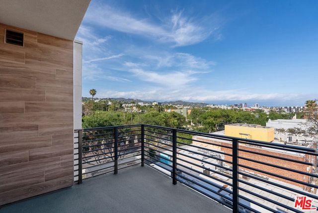 7428 Santa Monica Boulevard 308, West Hollywood, CA 90046