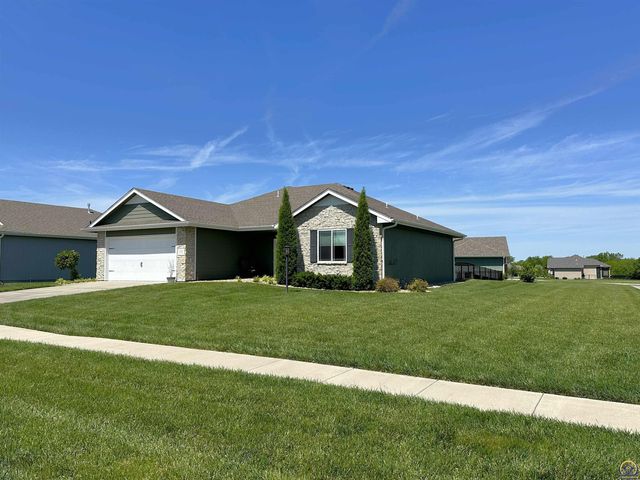 3220 SE Blackjack CIR, Topeka, KS 66609