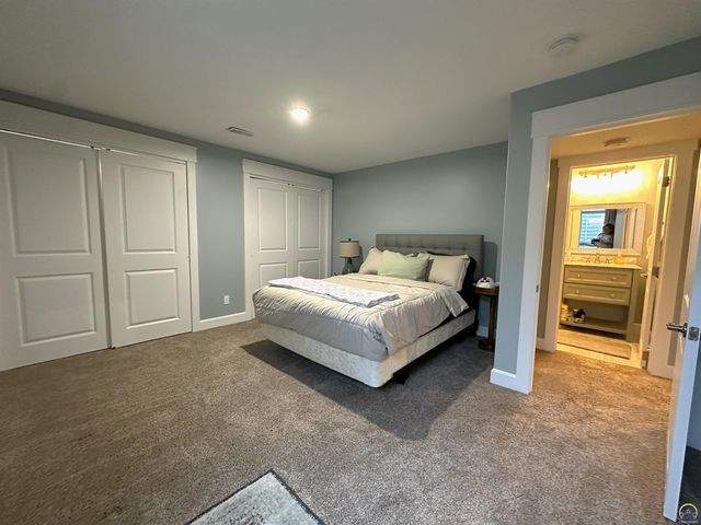 3220 SE Blackjack CIR, Topeka, KS 66609