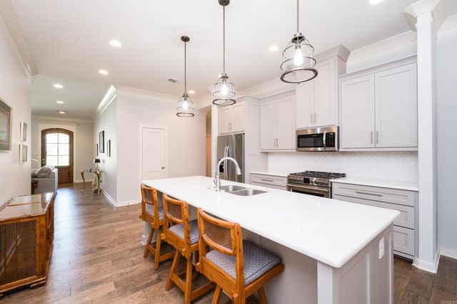 202 Rosemary Way, Little Rock, AR 72223