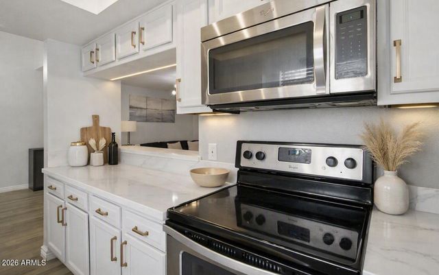 850 S RIVER Drive 1085, Tempe, AZ 85281