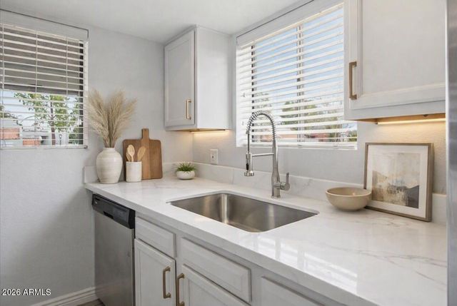 850 S RIVER Drive 1085, Tempe, AZ 85281
