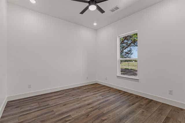 5694 Klassik K Farm, Post Oak Bend, TX 75142