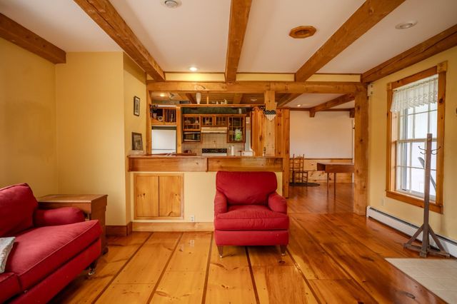 125 South Main Street, Peacham, VT 05862