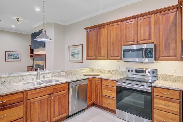 10088 Hercules Road, Mcclellanville, SC 29458