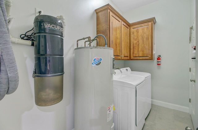 10088 Hercules Road, Mcclellanville, SC 29458