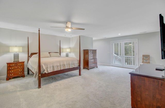 10088 Hercules Road, Mcclellanville, SC 29458