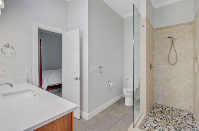 10088 Hercules Road, Mcclellanville, SC 29458