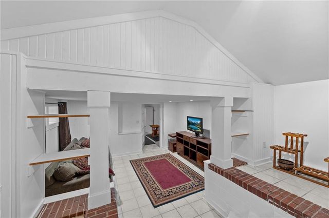 5307 Pawnee Lane, Fairway, KS 66205
