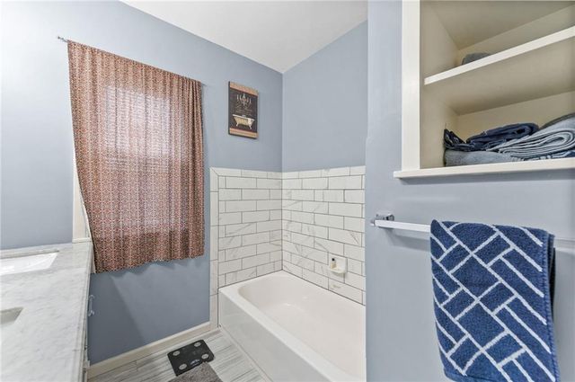 5307 Pawnee Lane, Fairway, KS 66205