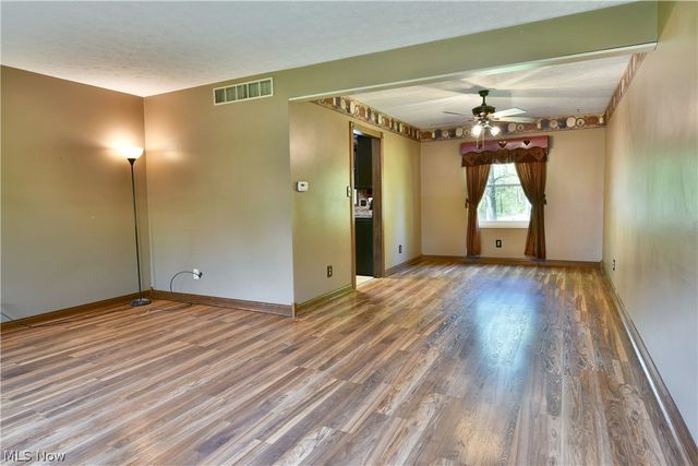 34 Hickory Trace Drive, Girard, OH 44420