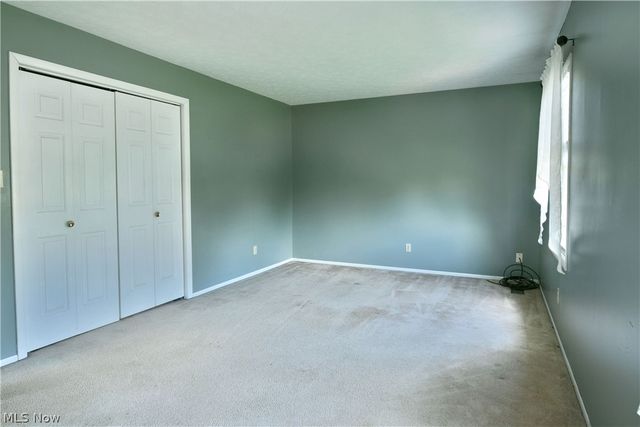 34 Hickory Trace Drive, Girard, OH 44420