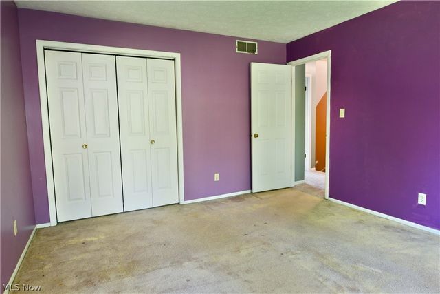 34 Hickory Trace Drive, Girard, OH 44420