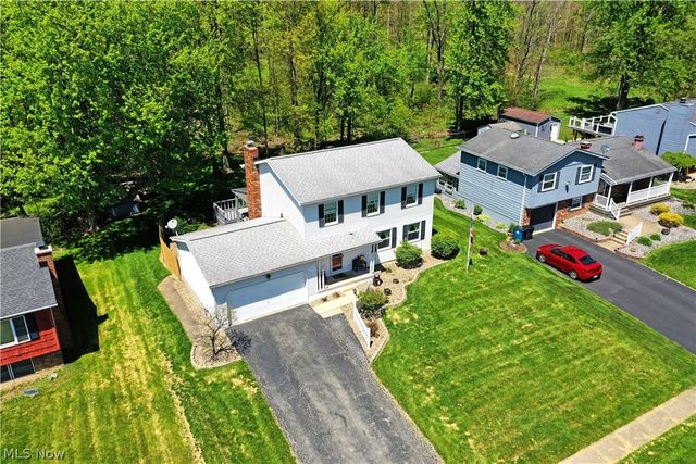34 Hickory Trace Drive, Girard, OH 44420
