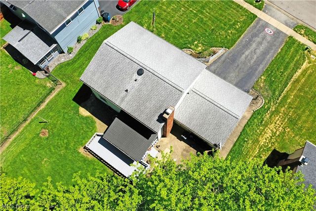 34 Hickory Trace Drive, Girard, OH 44420