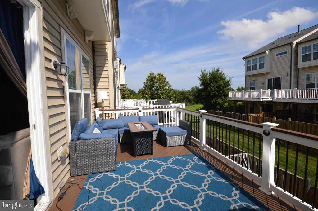 11972 MIRROR LAKE LN, Bristow, VA 20136
