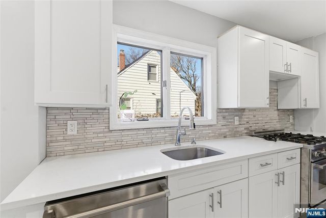 336 W Palisade Avenue, Englewood, NJ 07631