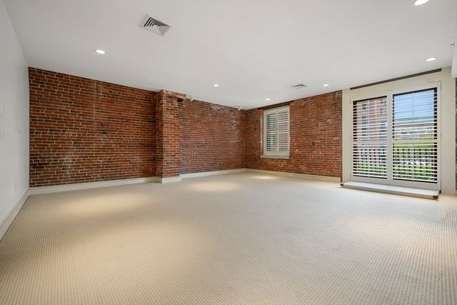 343 Commercial Street 211, Boston, MA 02109