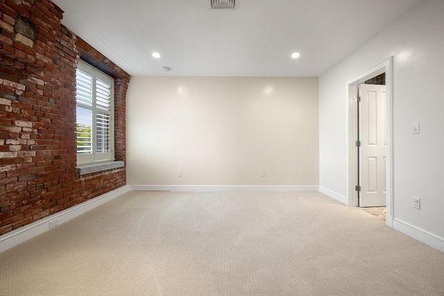 343 Commercial Street 211, Boston, MA 02109