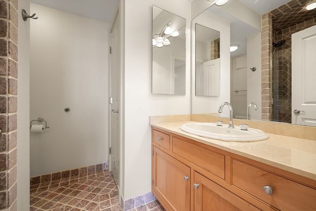 343 Commercial Street 211, Boston, MA 02109