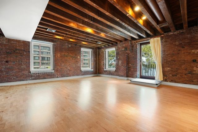 343 Commercial Street 211, Boston, MA 02109