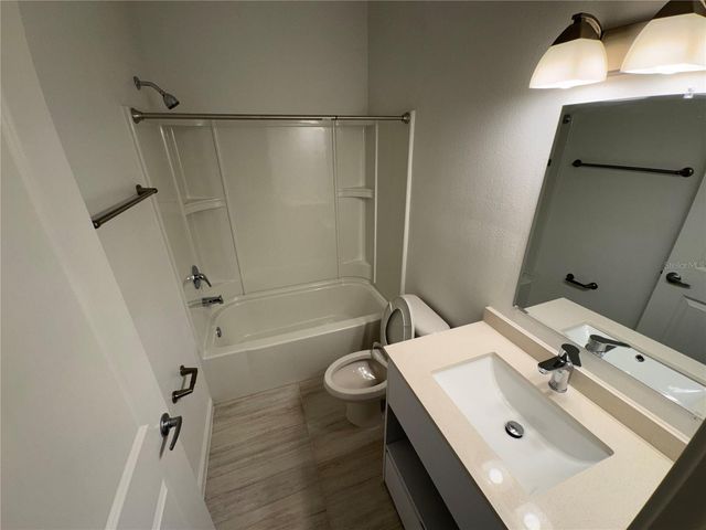 1213 SOUTHSTATION PLACE 404, Orlando, FL 32809