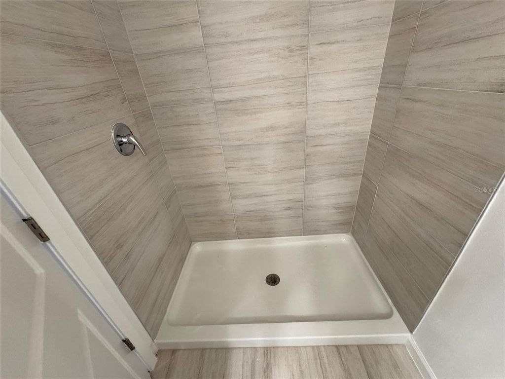 Image 11 of property listing at 1213 SOUTHSTATION PLACE 404, Orlando, FL 32809