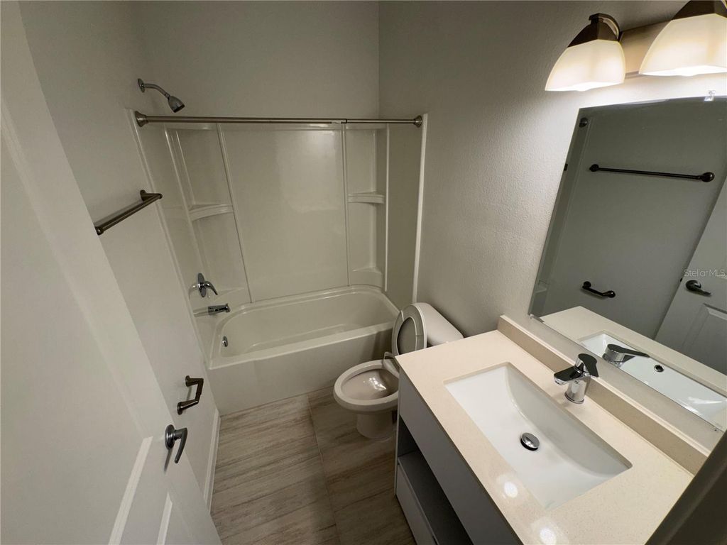 Image 13 of property listing at 1213 SOUTHSTATION PLACE 404, Orlando, FL 32809