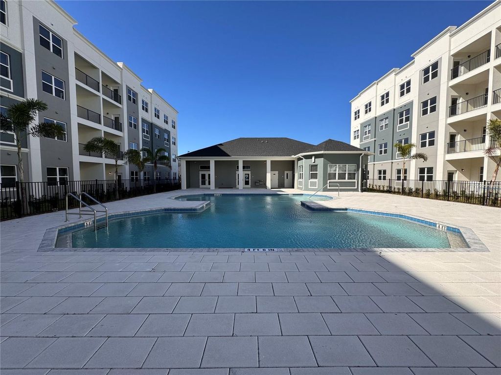 Image 19 of property listing at 1213 SOUTHSTATION PLACE 404, Orlando, FL 32809