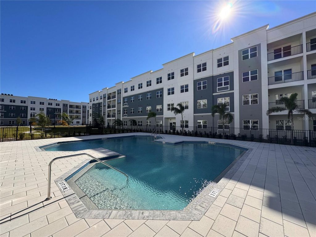 Image 20 of property listing at 1213 SOUTHSTATION PLACE 404, Orlando, FL 32809