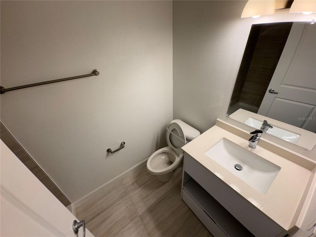 Image 10 of property listing at 1213 SOUTHSTATION PLACE 404, Orlando, FL 32809