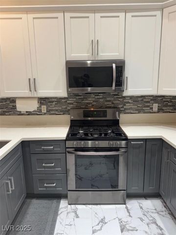 2100 Quarry Ridge Street 203, Las Vegas, NV 89117