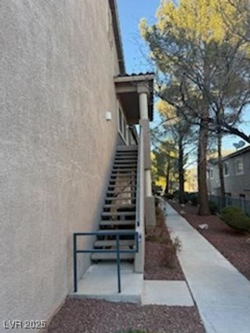 2100 Quarry Ridge Street 203, Las Vegas, NV 89117