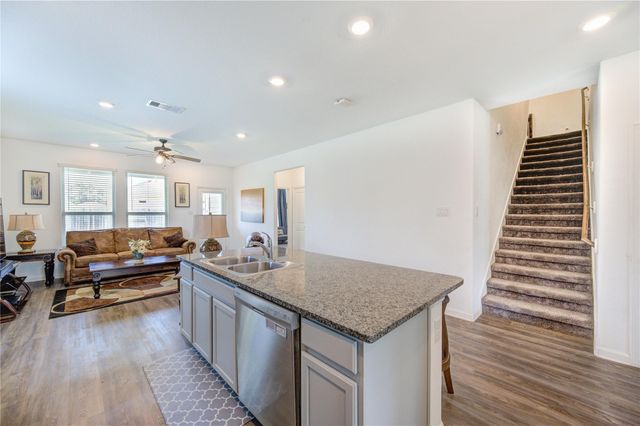 912 Breech Drive, Crosby, TX 77532
