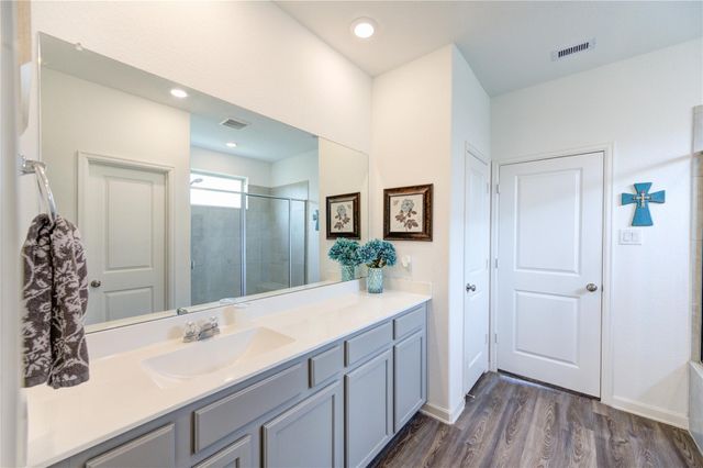 912 Breech Drive, Crosby, TX 77532
