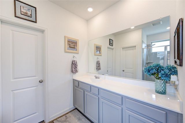 912 Breech Drive, Crosby, TX 77532