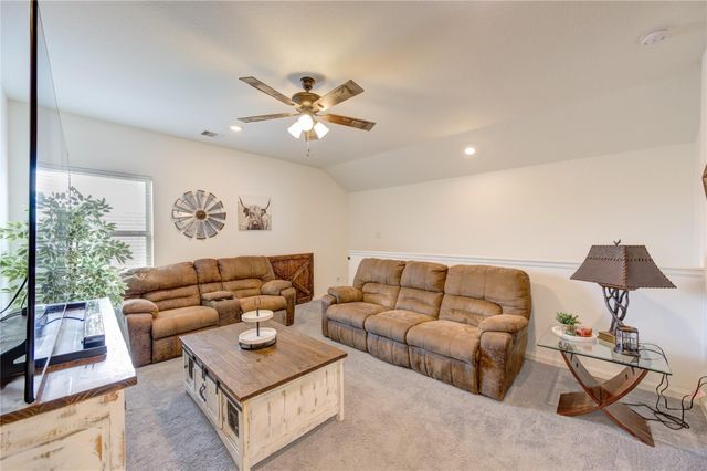 912 Breech Drive, Crosby, TX 77532