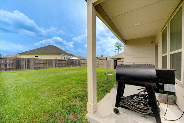 912 Breech Drive, Crosby, TX 77532
