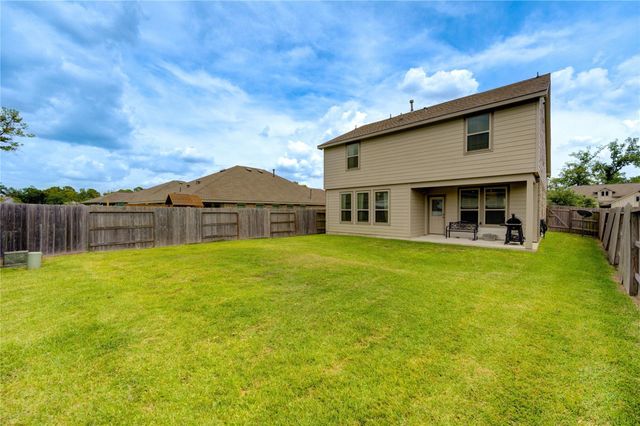 912 Breech Drive, Crosby, TX 77532