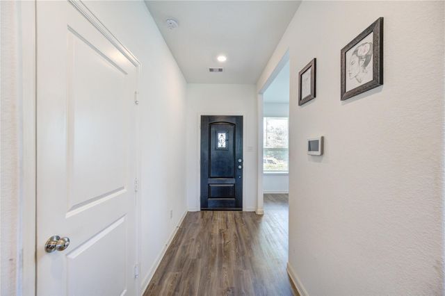 912 Breech Drive, Crosby, TX 77532