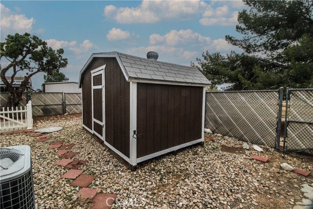 13829 Riviera, Victorville, CA 92395