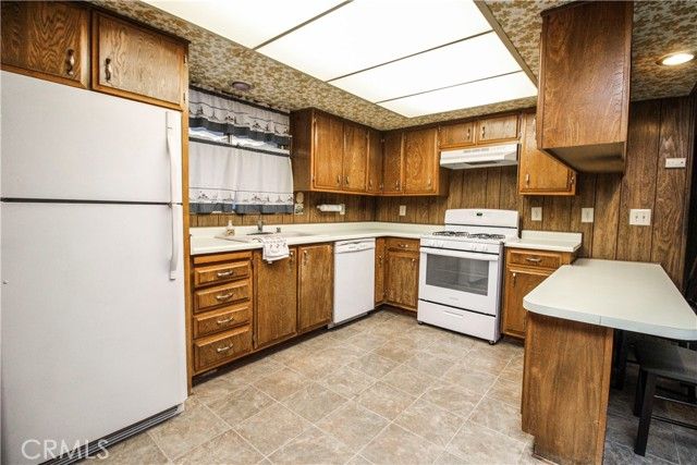 13829 Riviera, Victorville, CA 92395