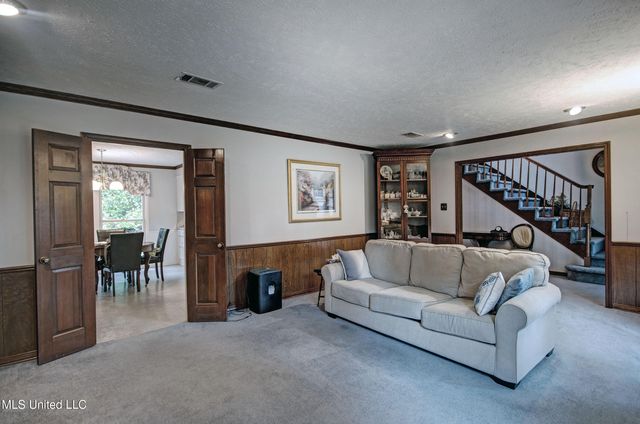 311 Glen Cove Road, Brandon, MS 39047