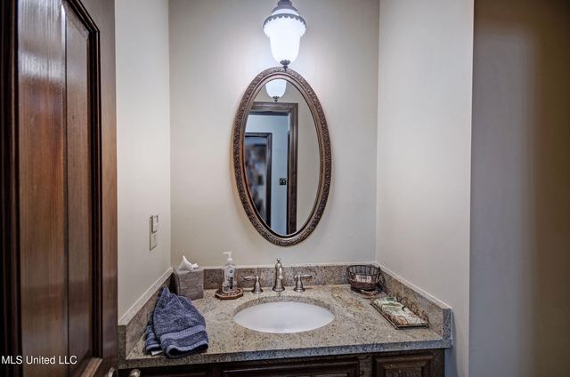 311 Glen Cove Road, Brandon, MS 39047