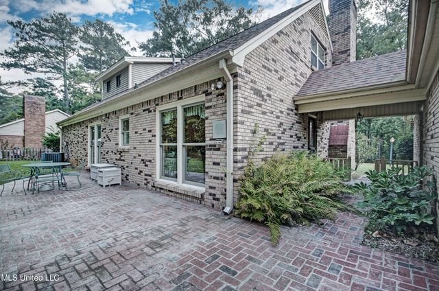 311 Glen Cove Road, Brandon, MS 39047